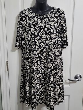 Black & White Floral Swing Dress